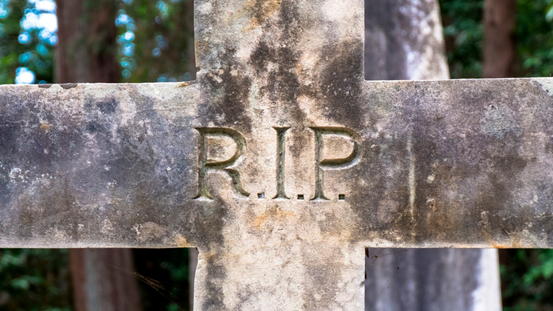 Inhumación o cremación: ¿cuál es mejor alternativa?