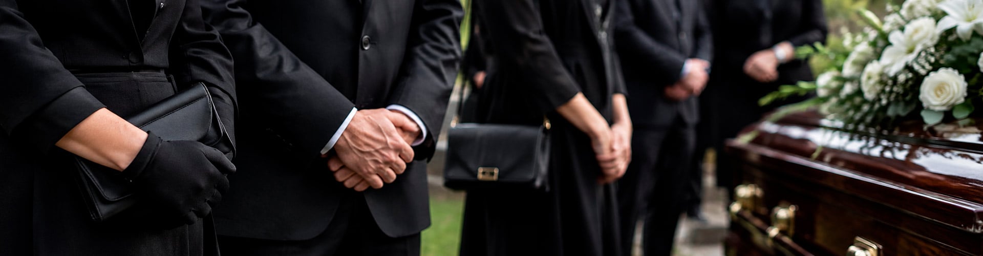 ¿Cómo es la vestimenta de funeral? 5 consejos de etiqueta funeraria